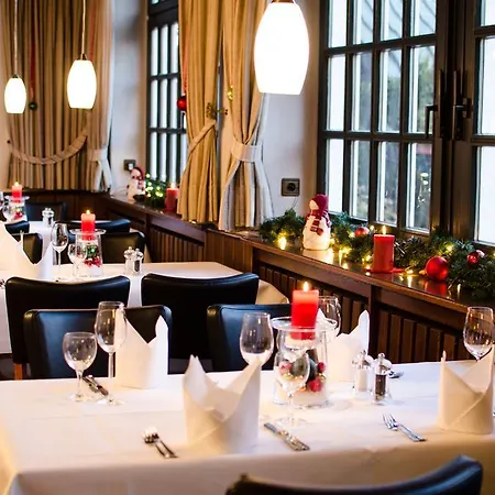 Landgraf Hotel *
